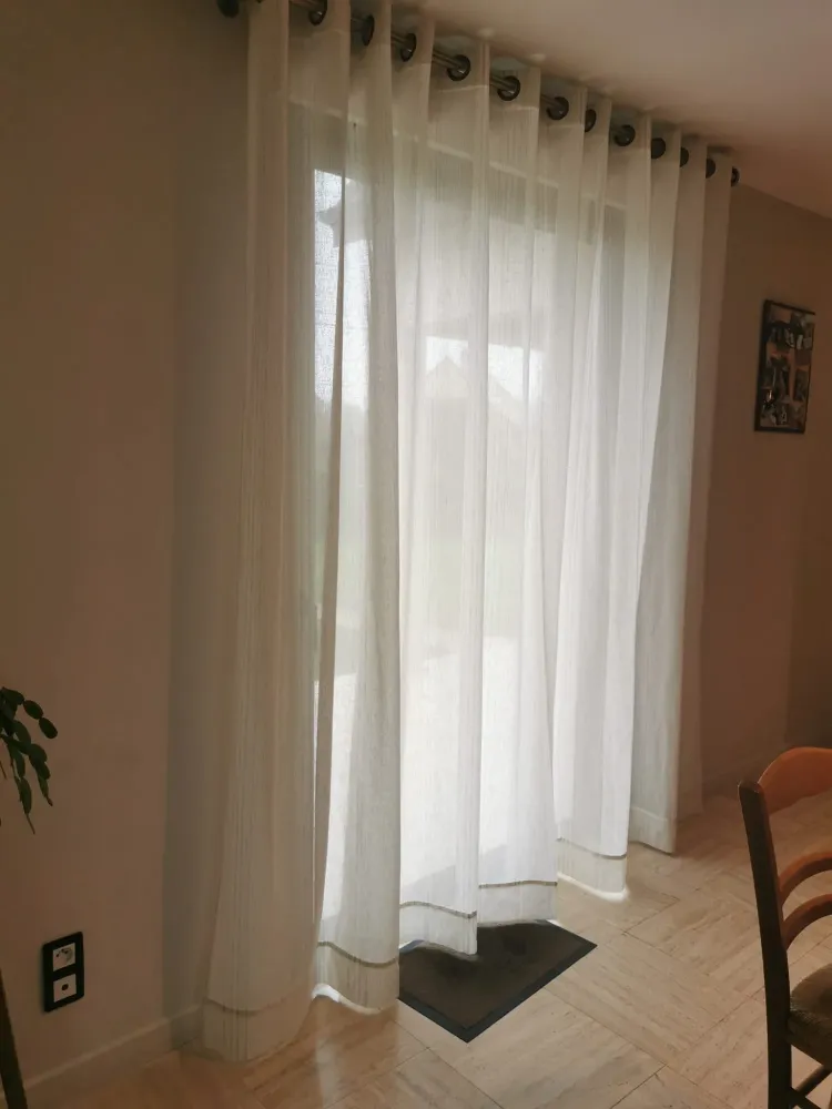 Découpe de rideaux à Flers